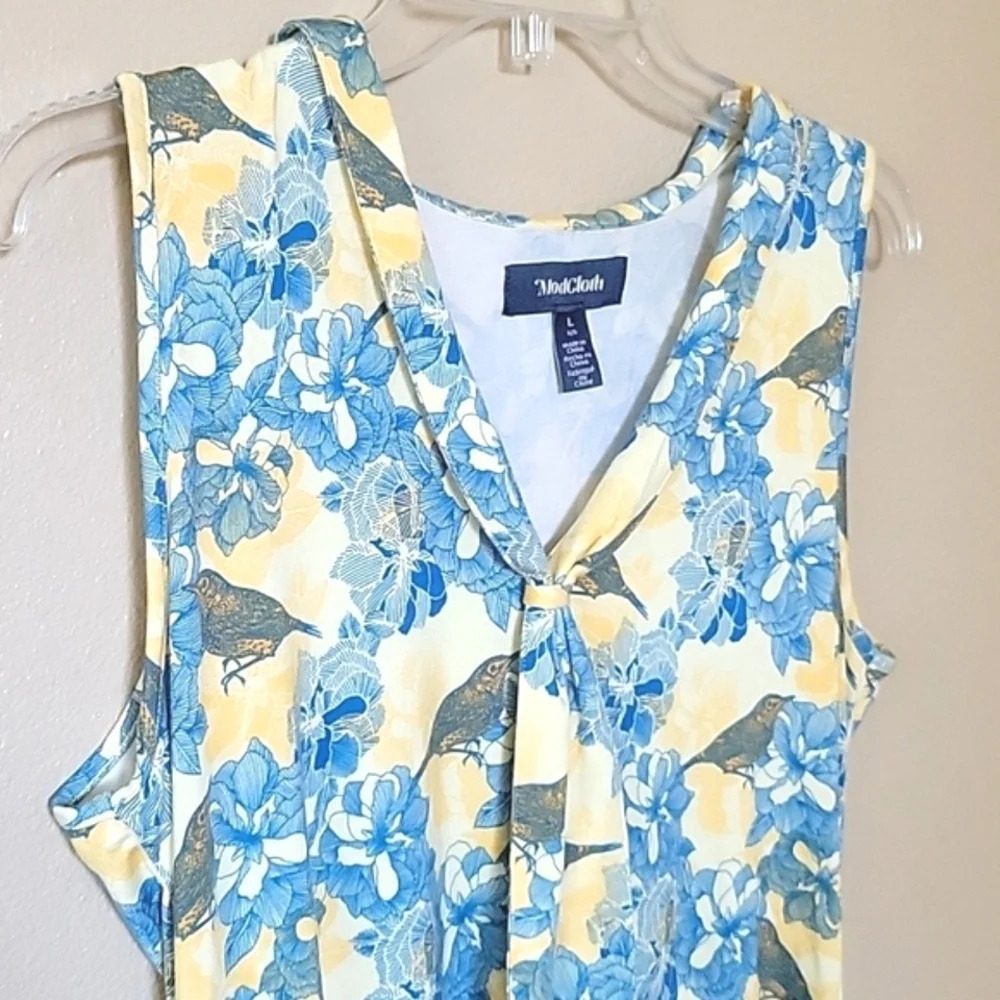 *SUMMER SALE* ModCloth Bird Printed Sleeveless Summer Top - Picture 3 of 7